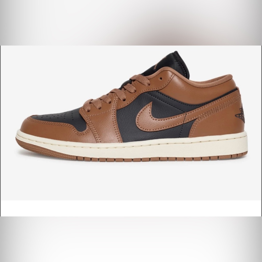 Air Jordan’s low-women’s